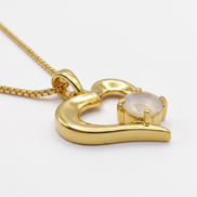 Batu 'Heart of Stone' | Rose Quartz