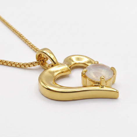 Batu 'Heart of Stone' | Rose Quartz