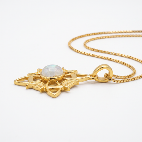 Batu Arya Necklace |  Rainbow Moonstone