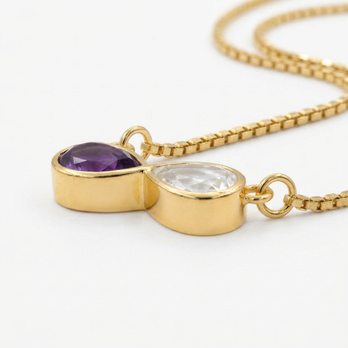 Batu Infinity Necklace | Clear Quartz & Amethyst